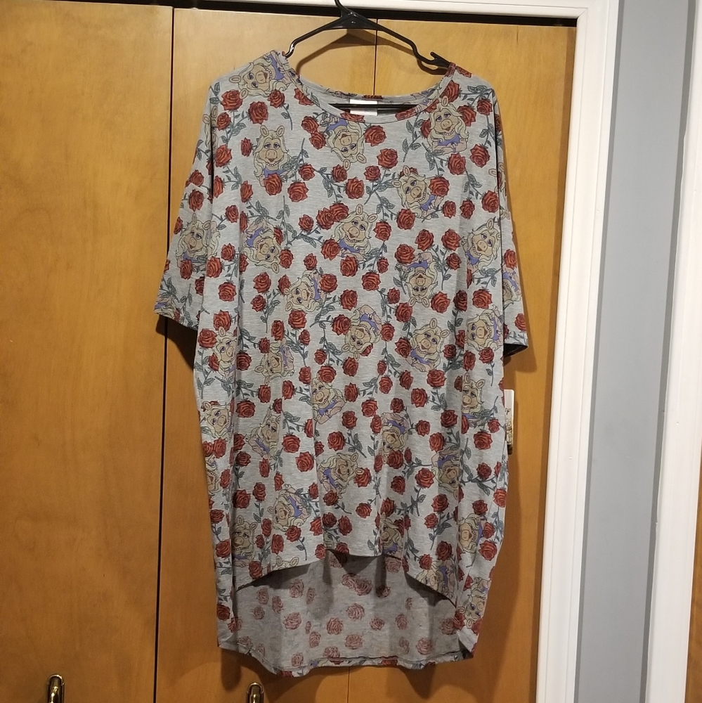 NWT LuLaroe Disney, Miss Piggy Irma Large